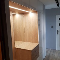 0_0_99_szafa_w_przedpokoju